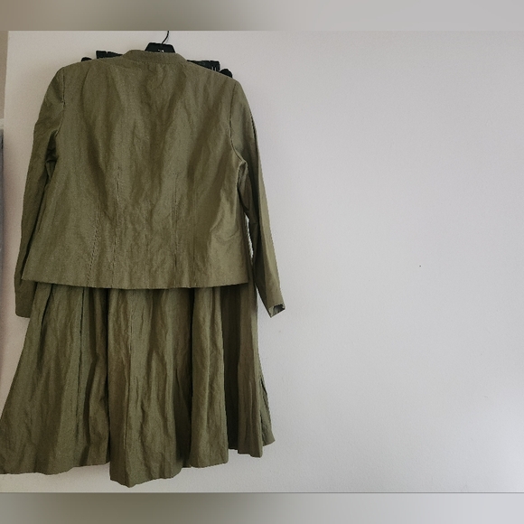 Zara Outfit Set Wrinkled Cropped Jacket + Full Skirt Zara Collection Green BNWT - Picture 7 of 13